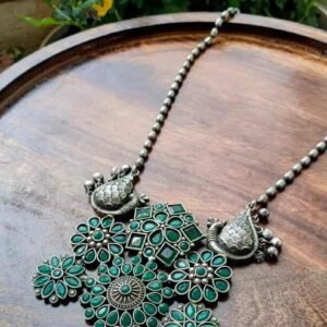 pachhi kundan necklace